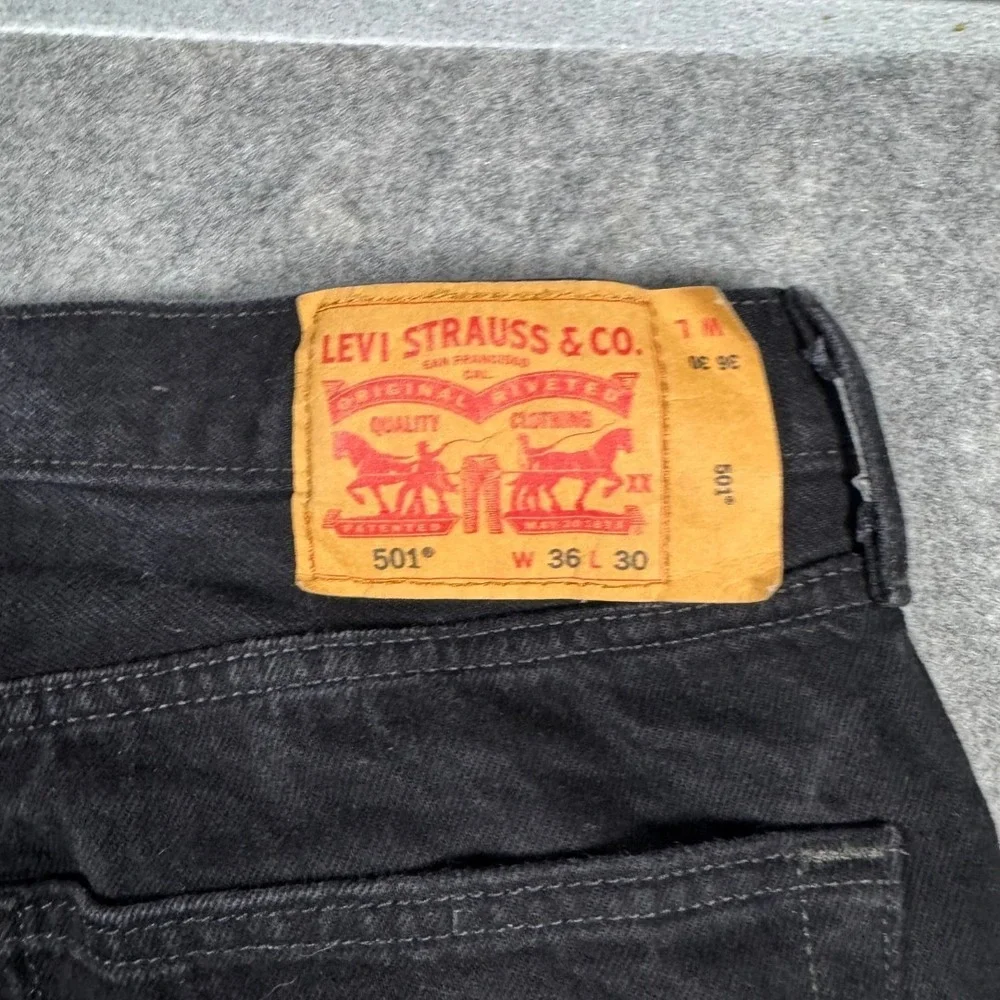Levis 501 Original Fit Mens Black Straight Leg Button Fly Jeans 36x30 Faded Work